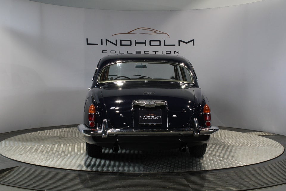 Jaguar 420 4,2 aut. 4d