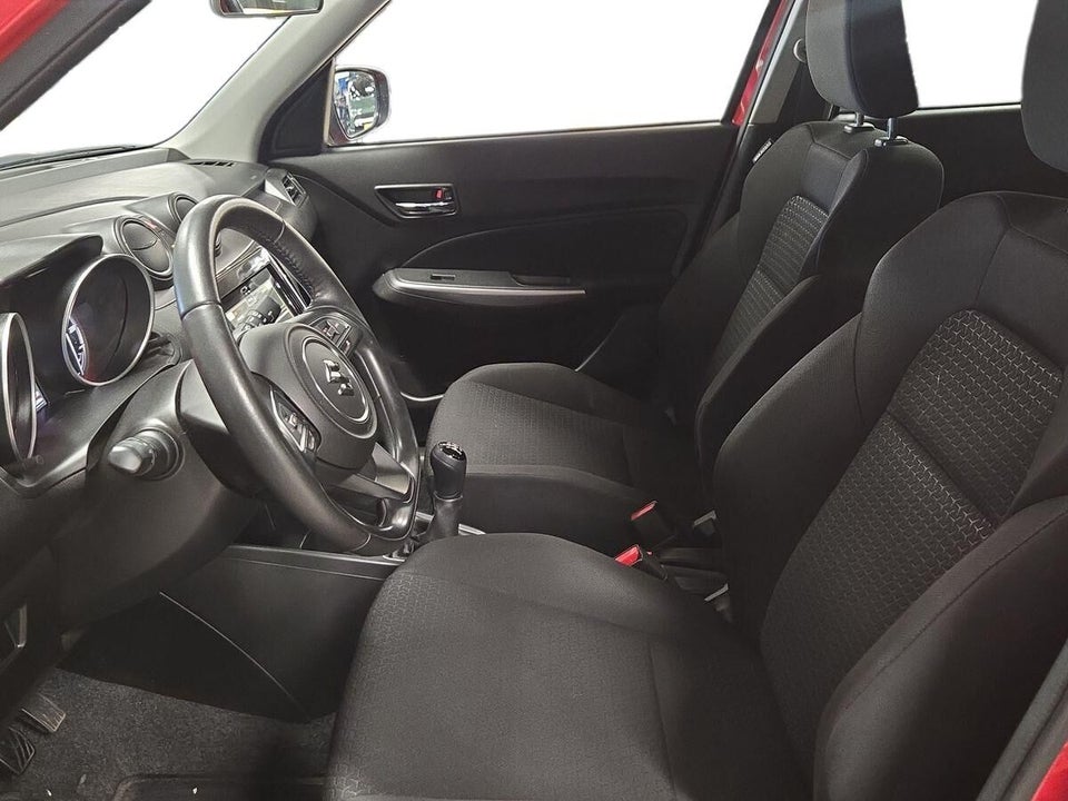 Suzuki Swift 1,2 mHybrid Exclusive 5d