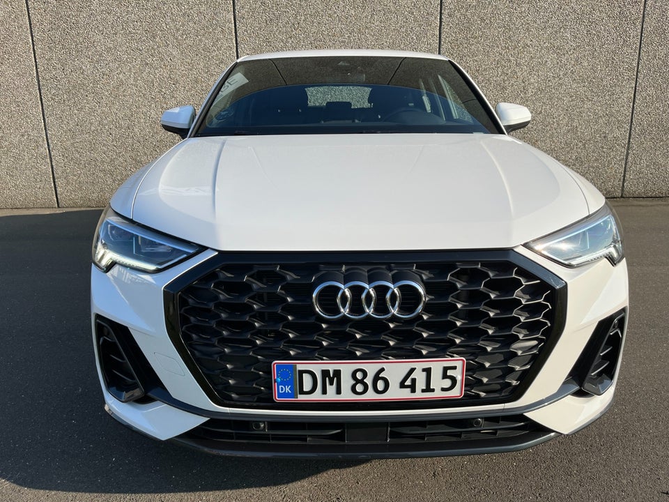 Audi Q3 45 TFSi e Attitude+ Sportback S-tr. 5d