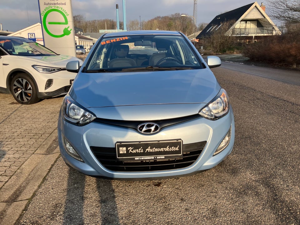 Hyundai i20 1,25 Classic XTR 5d