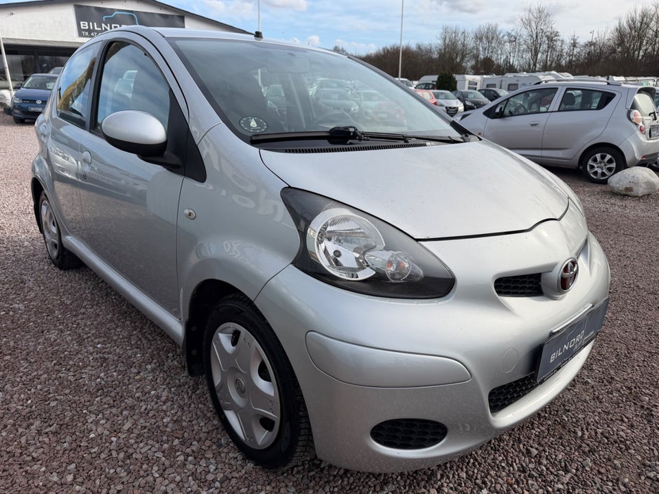 Toyota Aygo 1,0 Plus 5d