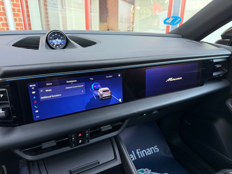 Porsche Macan 4 5d