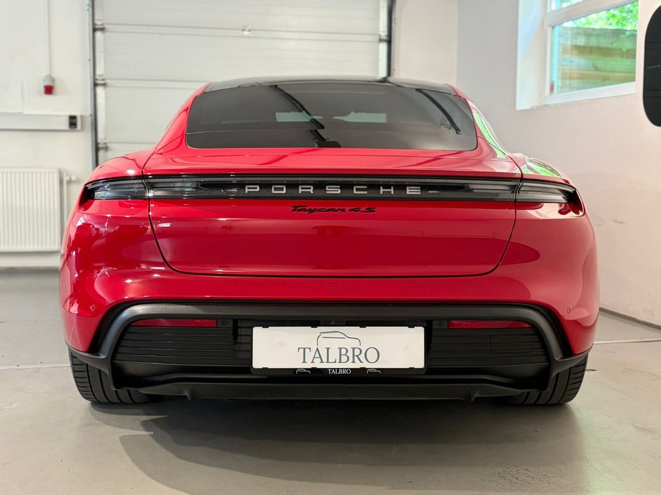 Porsche Taycan 4S Performance+ 4d