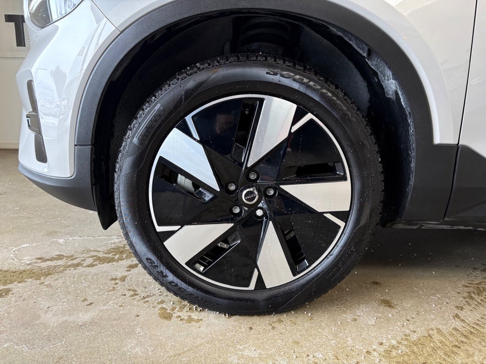 Volvo XC40 ReCharge Extended Range Core 5d