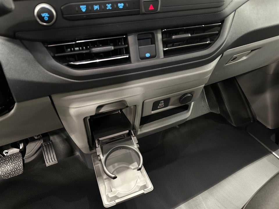 Ford Transit Custom 320L 2,0 EcoBlue Limited aut.