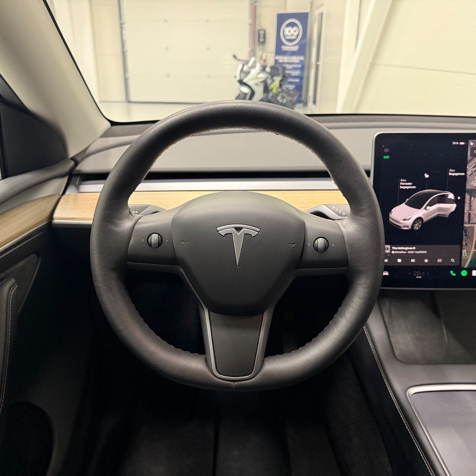 Tesla Model Y Long Range AWD 5d
