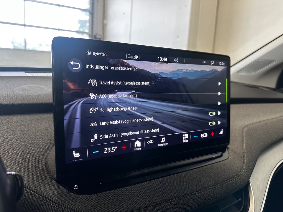 Skoda Enyaq 80x iV Van 5d