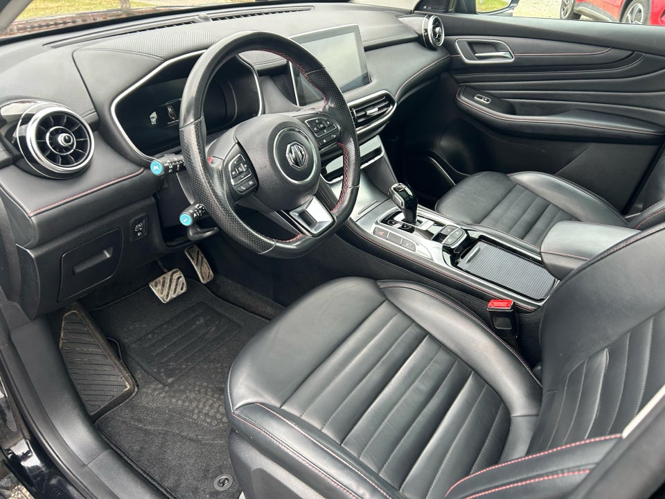 MG EHS 1,5 PHEV Luxury 5d