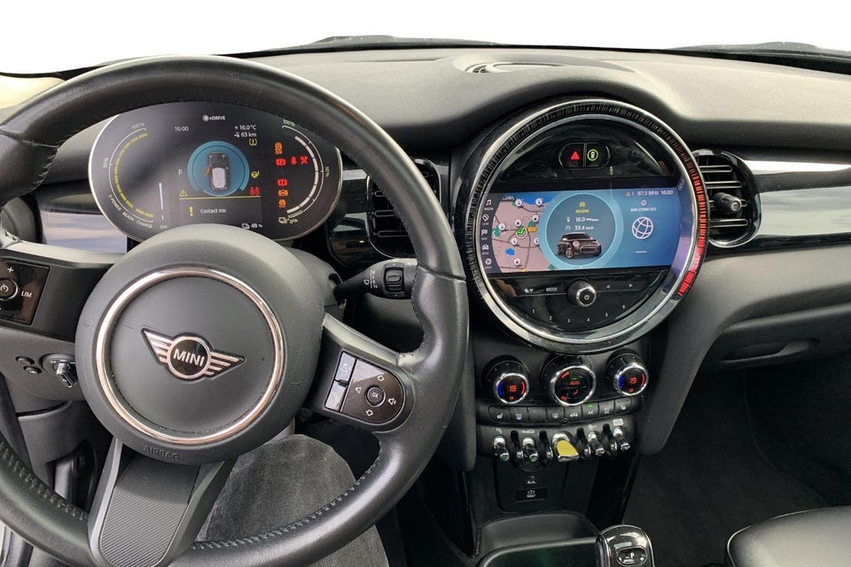 MINI Cooper SE Classic 3d