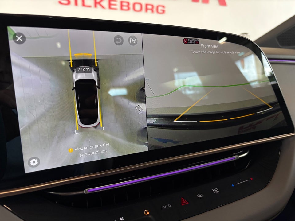 Hongqi EH7 111 Exclusive 4d