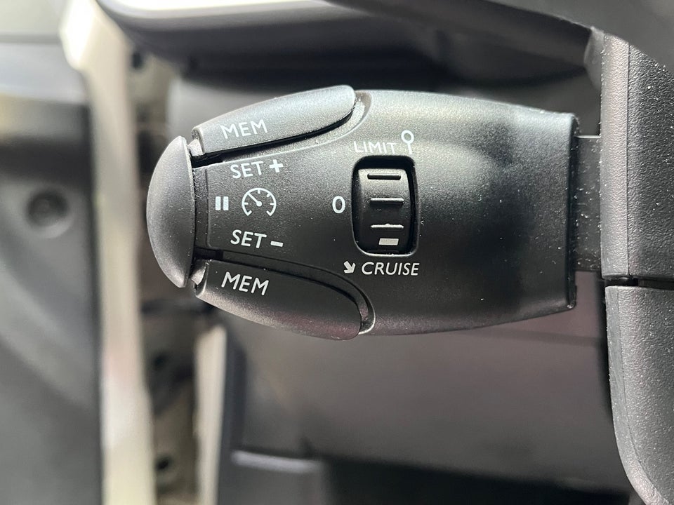 Citroën C3 1,2 PureTech 83 Shine 5d