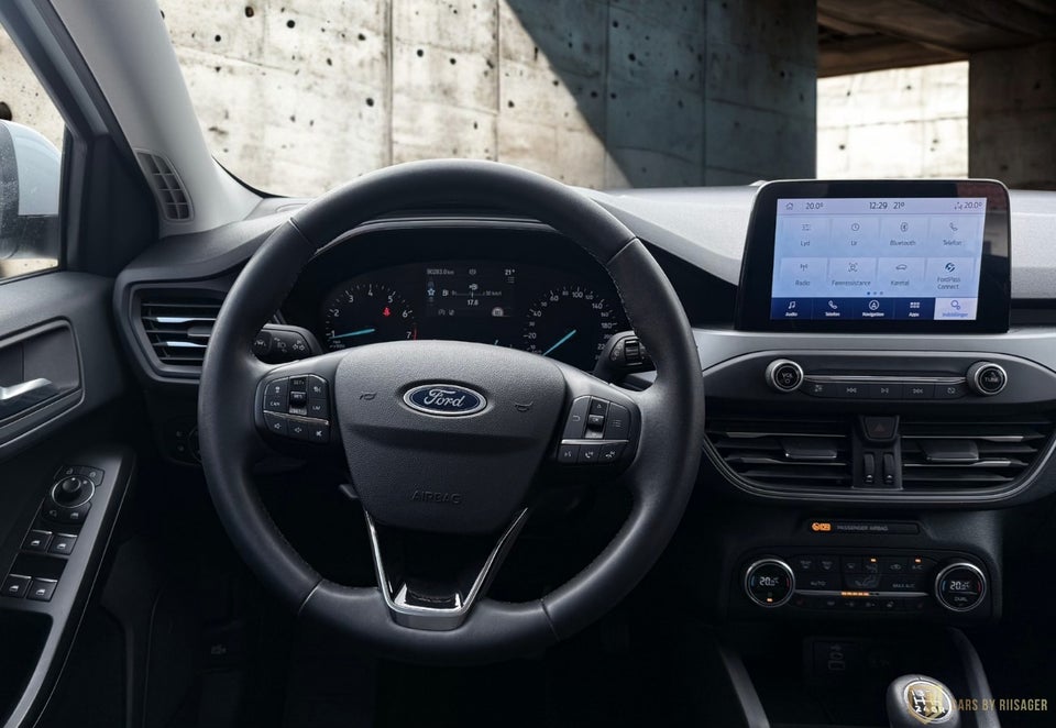 Ford Focus 1,0 EcoBoost mHEV Titanium Style stc. 5d
