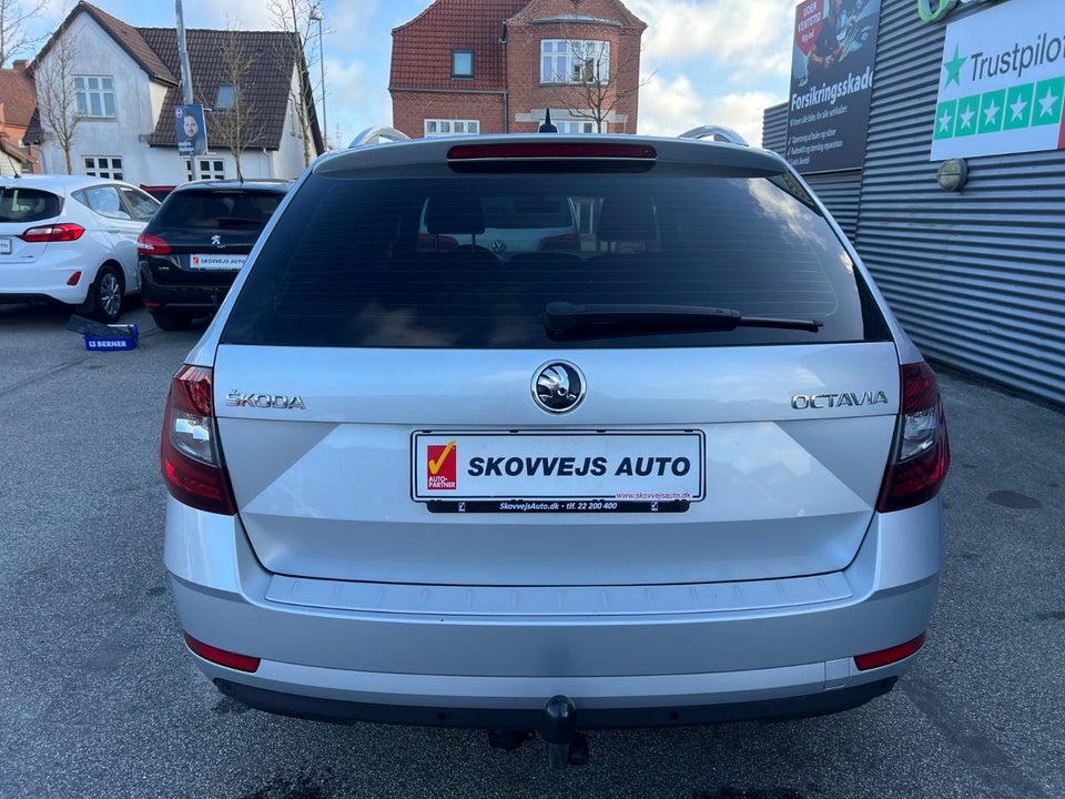Skoda Octavia 2,0 TDi 150 Business Line+ Celebration Combi DSG 5d