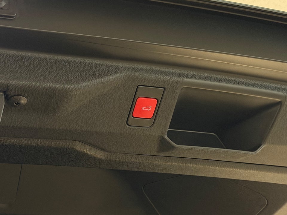 Peugeot e-5008 77 GT Pack 7prs 5d