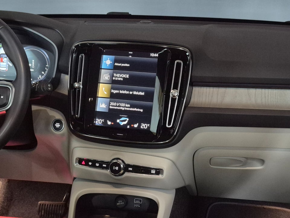Volvo XC40 1,5 T4 ReCharge Inscription aut. 5d