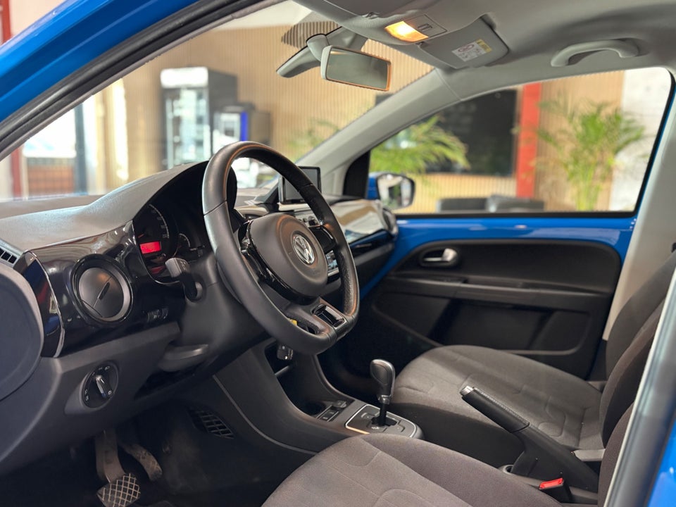VW Up! 1,0 75 Move Up! ASG BMT 5d