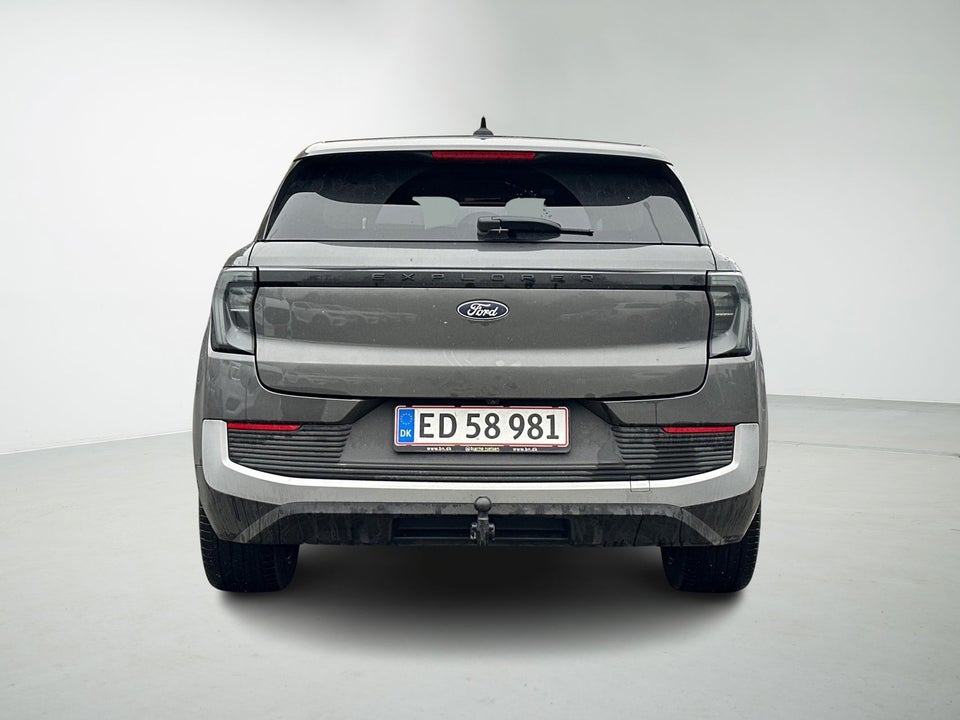 Ford Explorer Premium Extended Range 5d