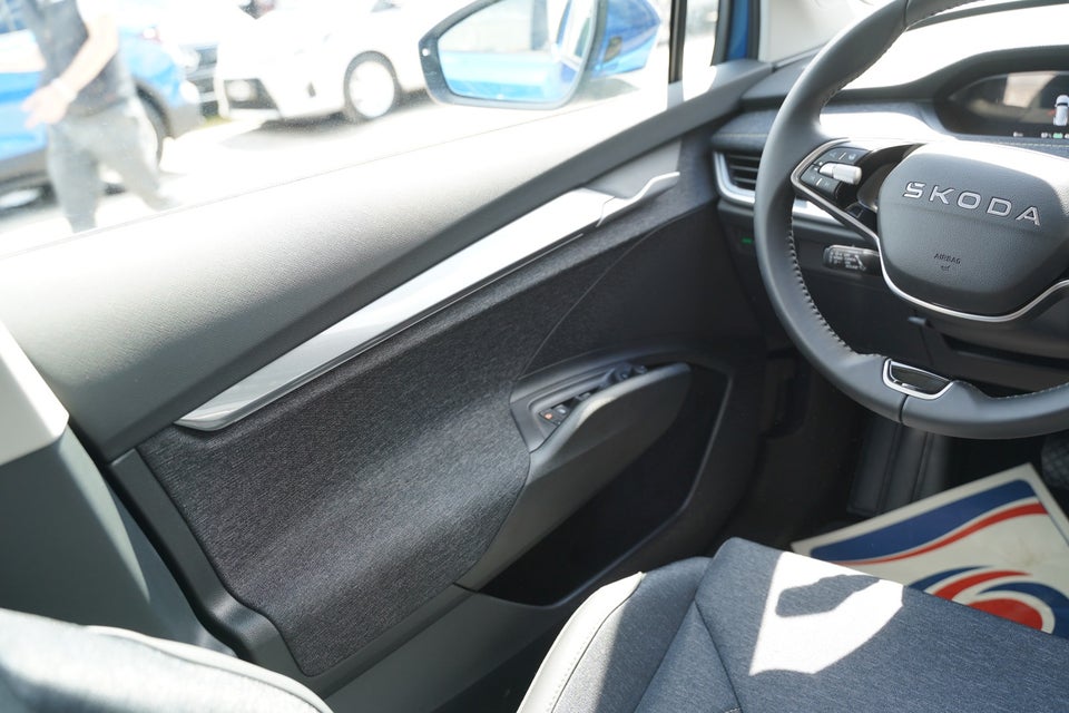 Skoda Elroq 60 iV Loft 5d