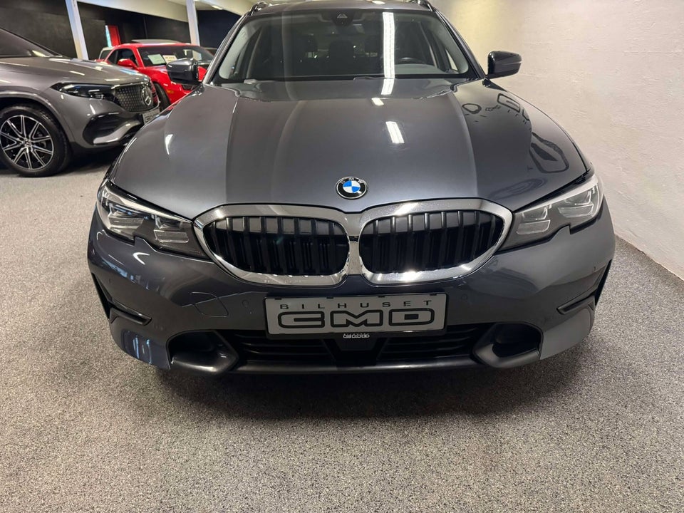 BMW 330e 2,0 Touring Sport Line aut. 5d