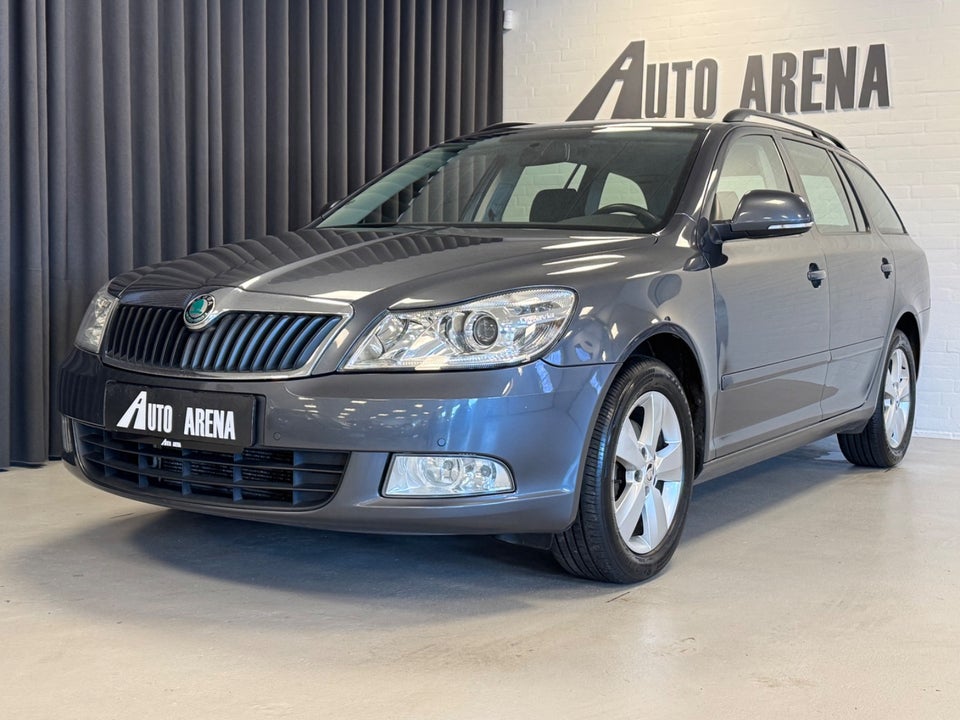 Skoda Octavia 1,6 TDi 105 Ambiente Combi 5d