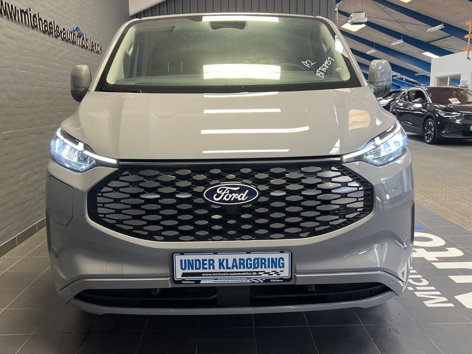 Ford E-Transit Custom 320 L1 71 Limited AWD