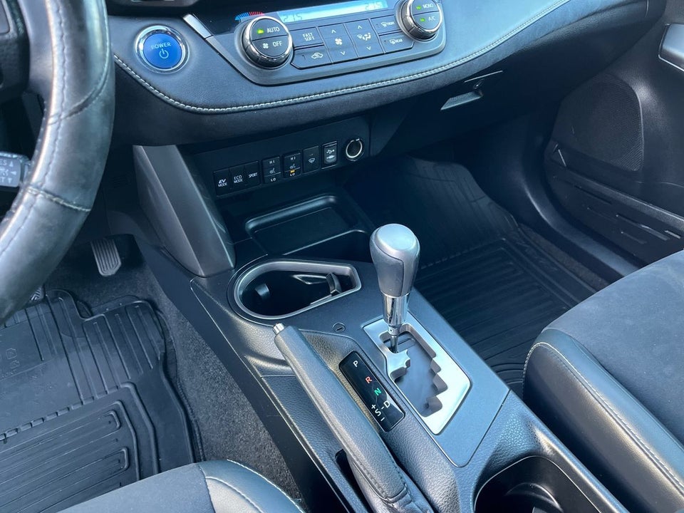 Toyota RAV4 2,5 Hybrid H3+ MDS 5d