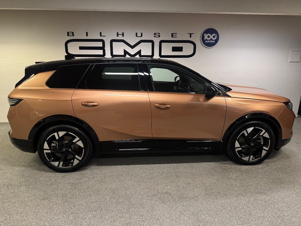 Opel Grandland-e 73 GS Sky 5d