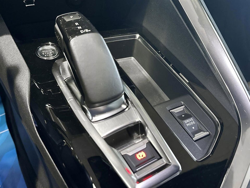 Peugeot 3008 1,6 Hybrid Allure Pack EAT8 5d