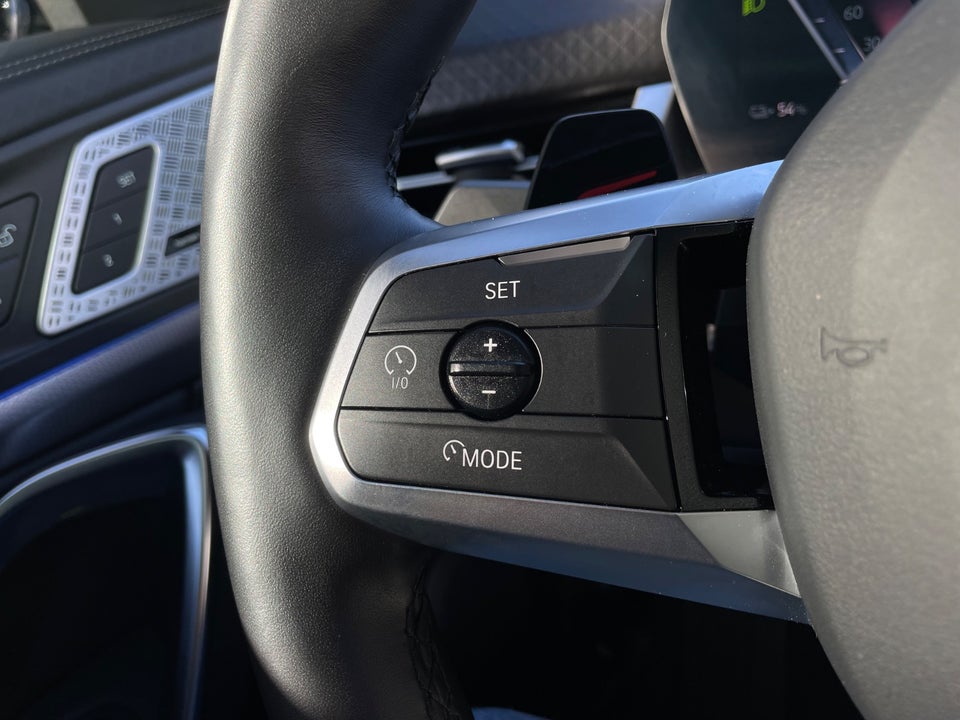 BMW iX2 xDrive30 M-Sport 5d