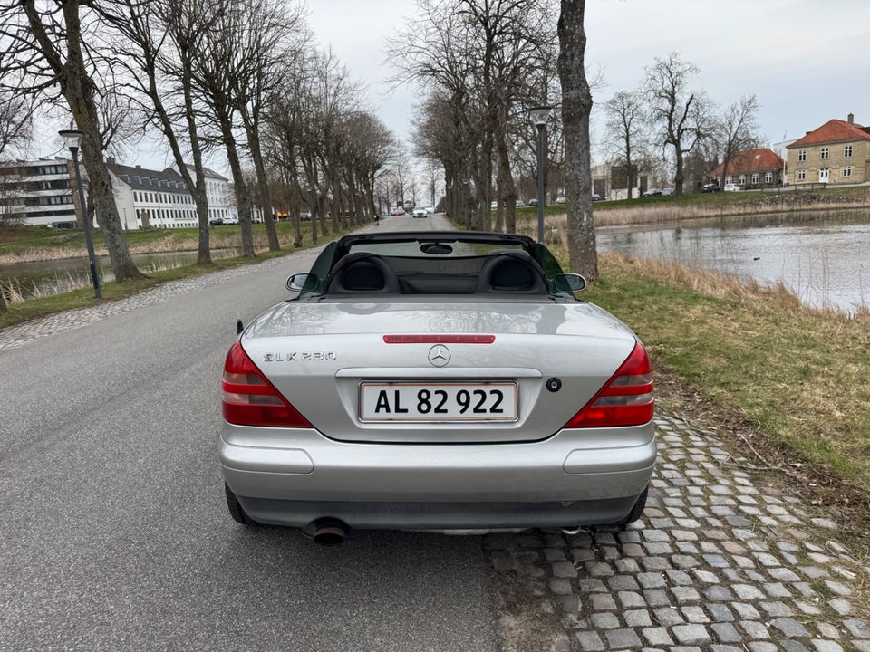 Mercedes SLK230 2,3 Kompressor aut. 2d
