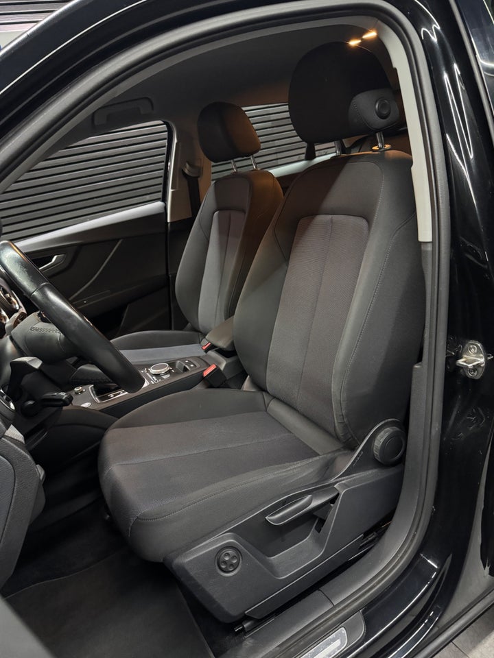 Audi Q2 35 TFSi Prestige S-tr. 5d