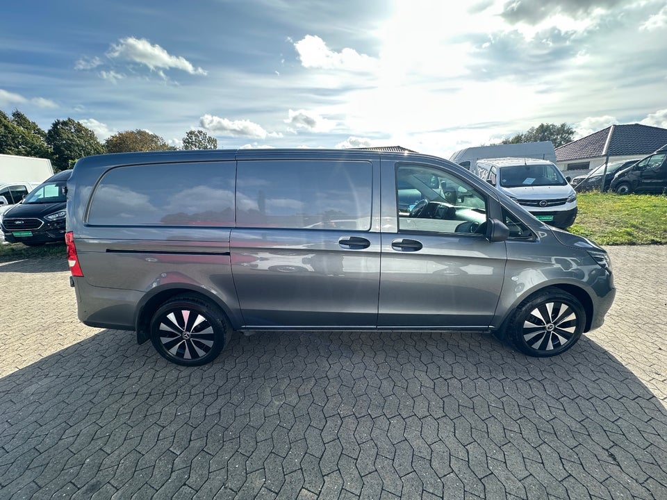 Mercedes Vito 119 2,0 CDi Kassevogn aut. L RWD
