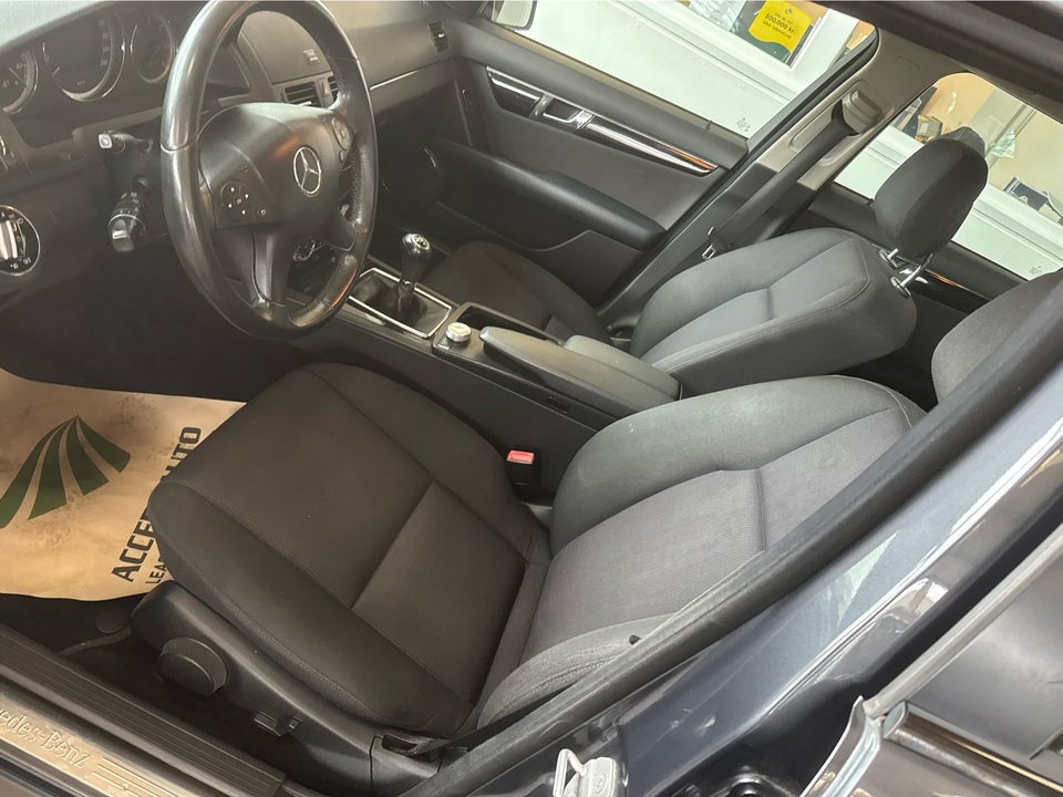 Mercedes C200 2,2 CDi Avantgarde stc. BE 5d