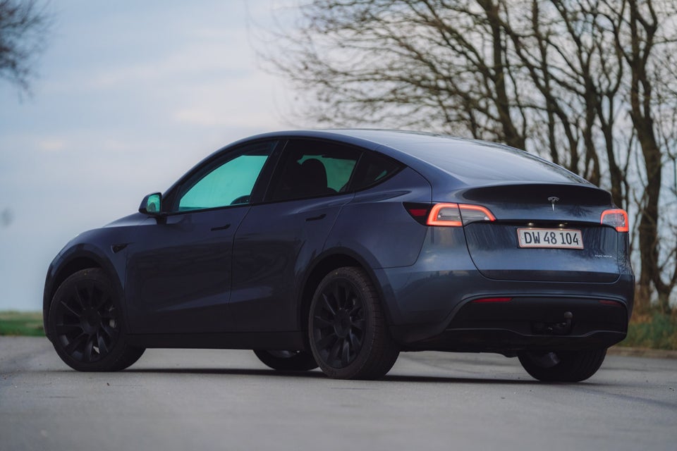 Tesla Model Y Long Range AWD 5d