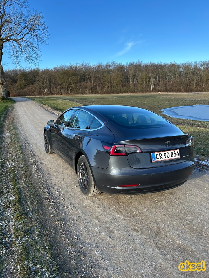 Tesla Model 3 Long Range AWD 4d