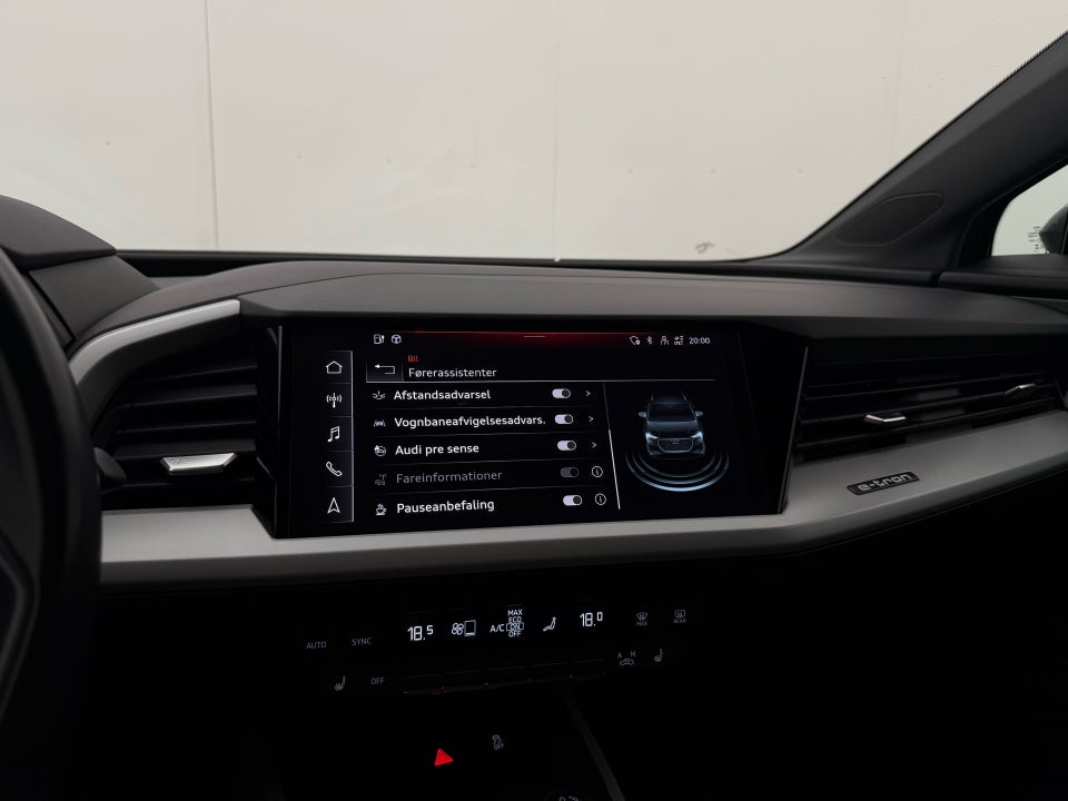 Audi Q4 e-tron 40 S-line 5d