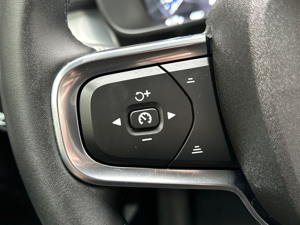 Volvo XC40 1,5 T4 Recharge Core aut. 5d