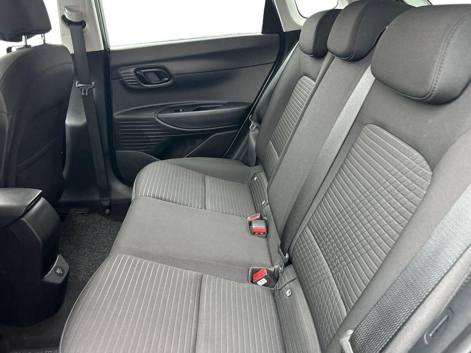 Hyundai i20 1,0 T-GDi Essential DCT 5d