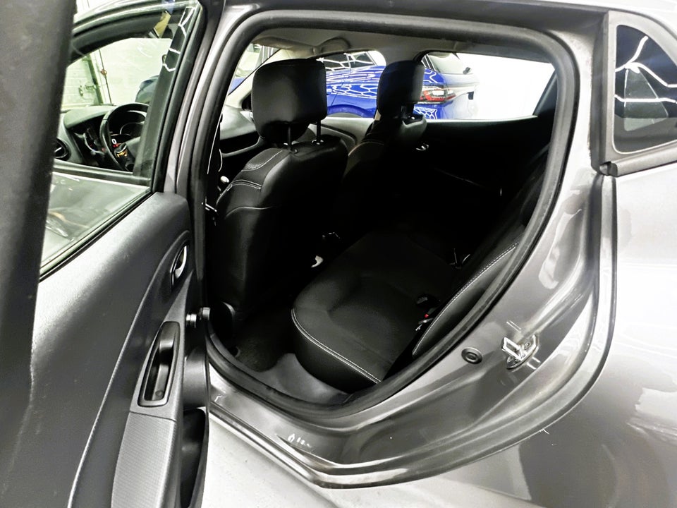 Renault Clio IV 0,9 TCe 90 Expression 5d