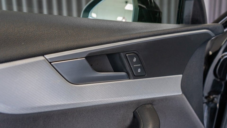 Audi A4 2,0 TFSi 190 Sport S-tr. 4d