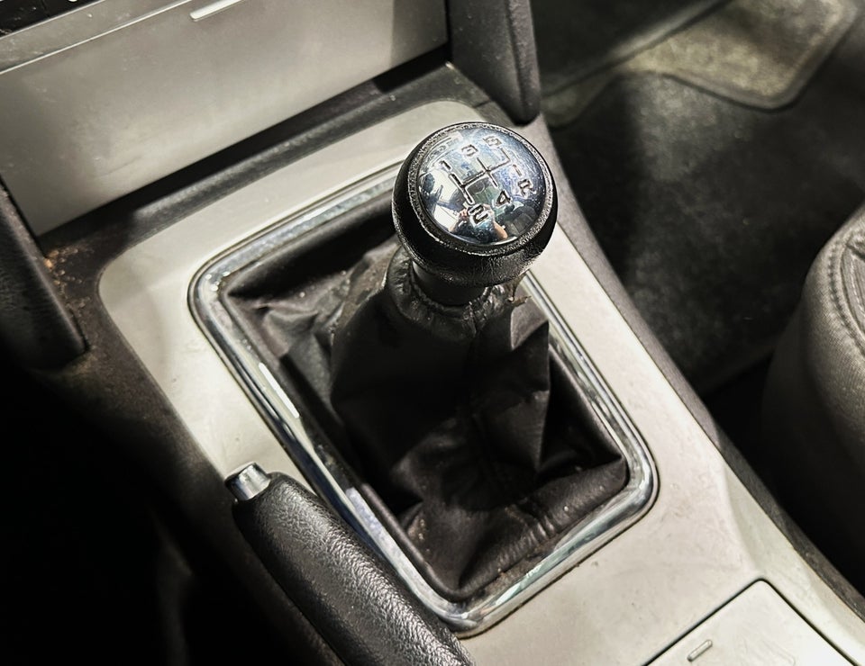 Peugeot 407 1,8 Perfection SW 5d