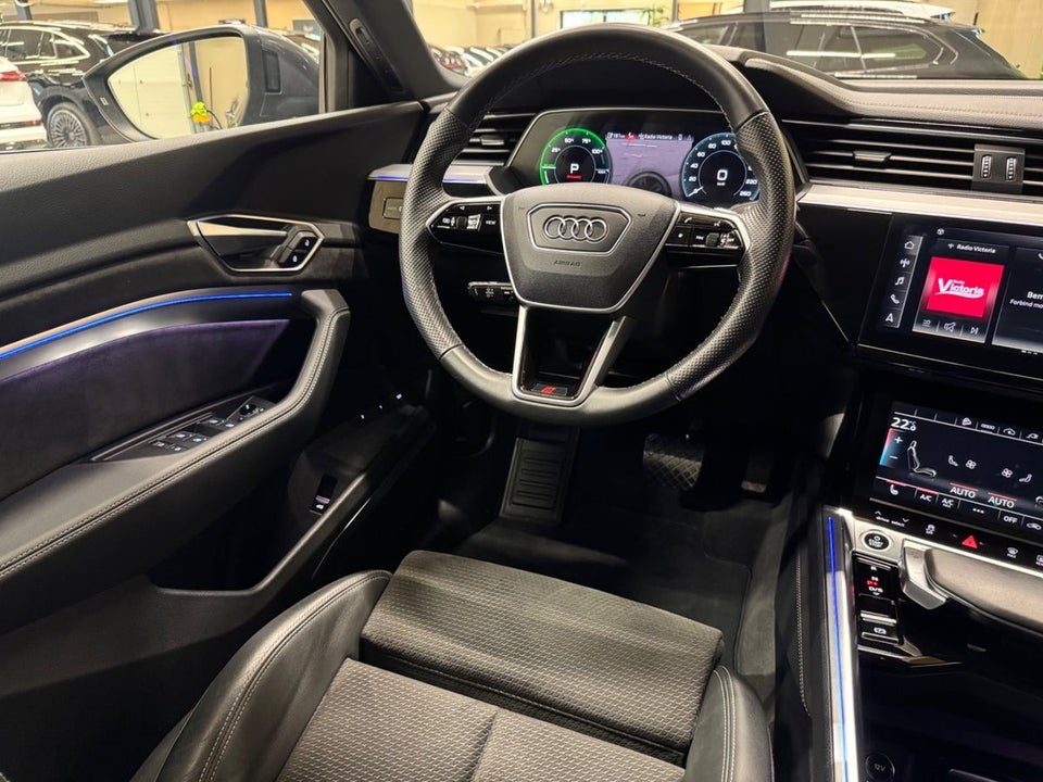 Audi e-tron 55 S-line Sportback quattro 5d