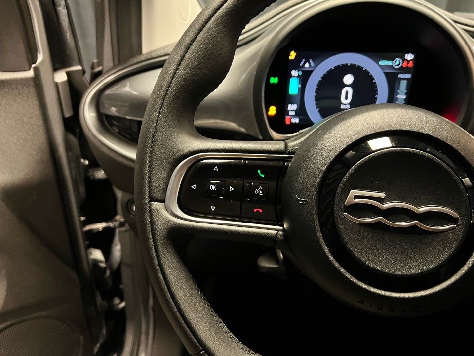 Fiat 500e 42 Icon 3d