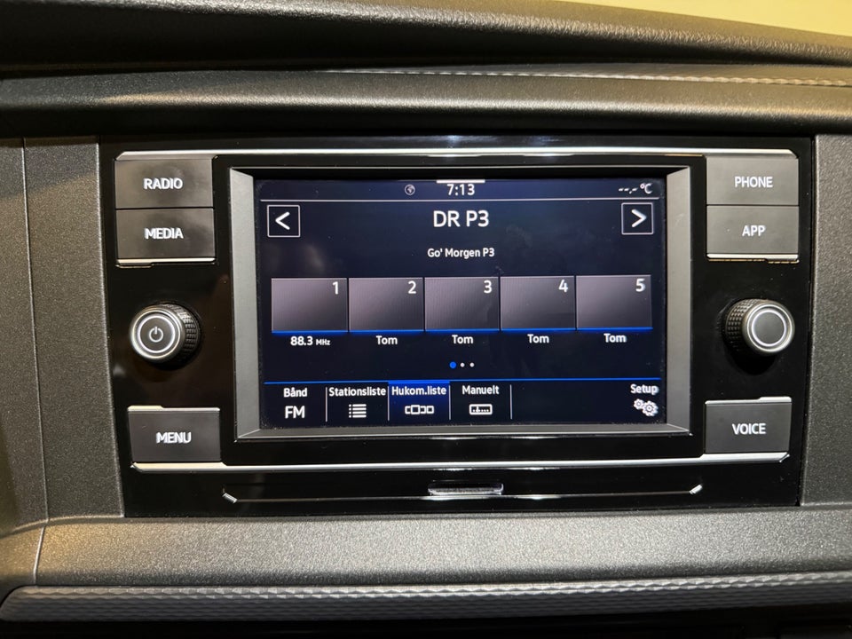 VW Transporter 2,0 TDi 150 Kassevogn DSG lang