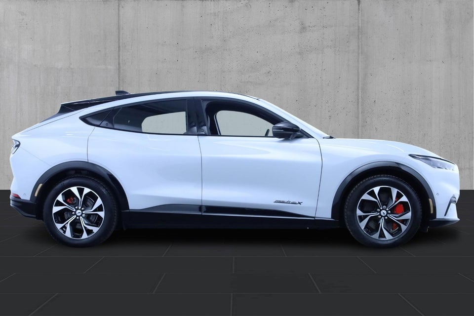 Ford Mustang Mach-E 91 Premium Extended Range AWD 5d