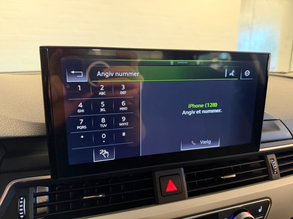 Audi A4 40 TFSi Advanced plus S-tr. 4d