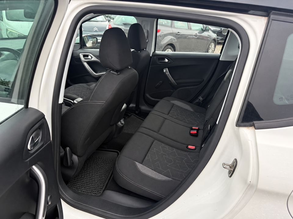 Peugeot 2008 1,2 e-VTi 82 Active ESG 5d