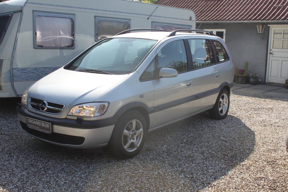 Opel Zafira 1,8 16V Family 7prs 5d