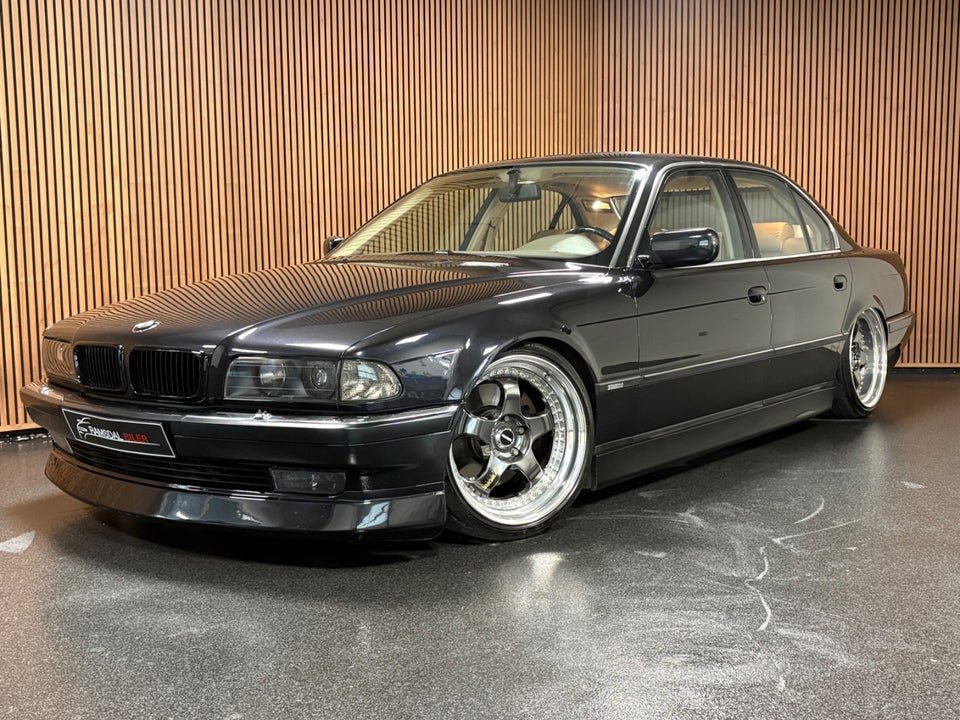 BMW 750iL 5,4 V12 4d