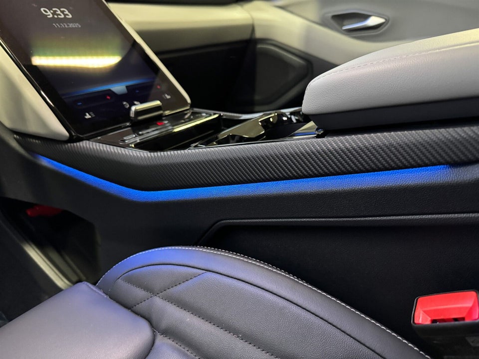 Ford Explorer 82 Premium Extended Range 5d